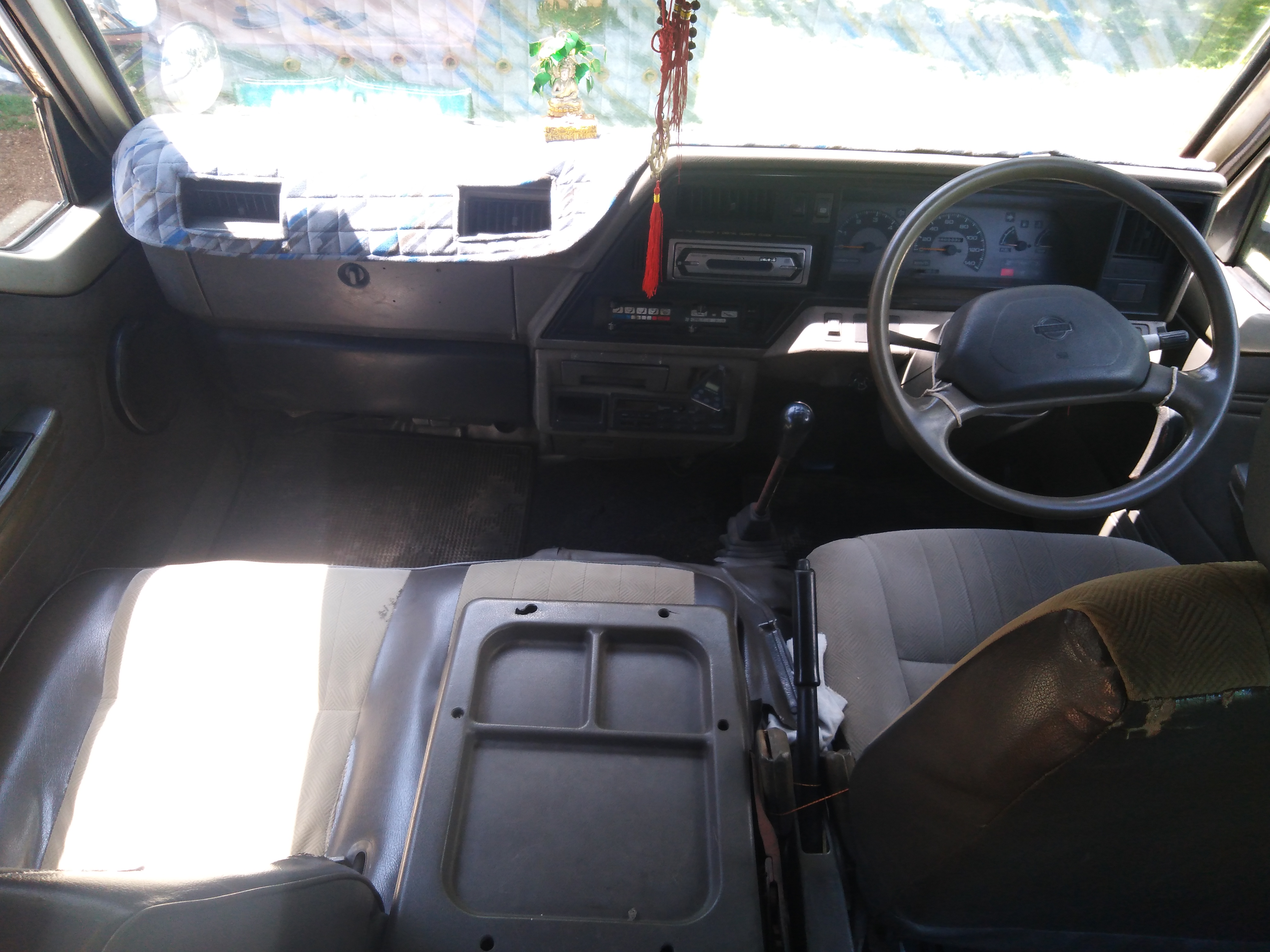 Nissan Caravan 1995 - Used Van sale in Sri Lanka - patpat.lk