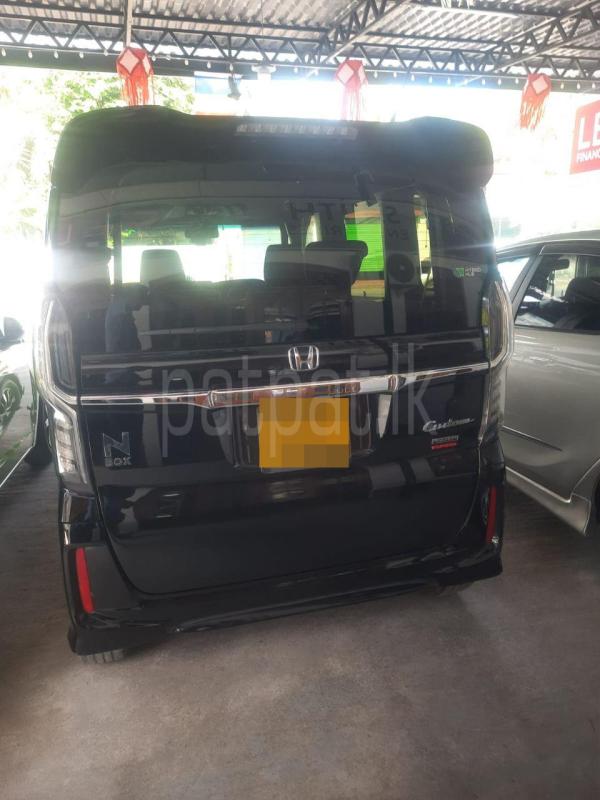 Honda N BOX 2017 - பயன்படுத்தப்பட்டது கார் sale in Sri Lanka - patpat.lk
