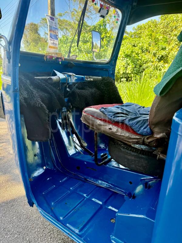 Advertisement image 6