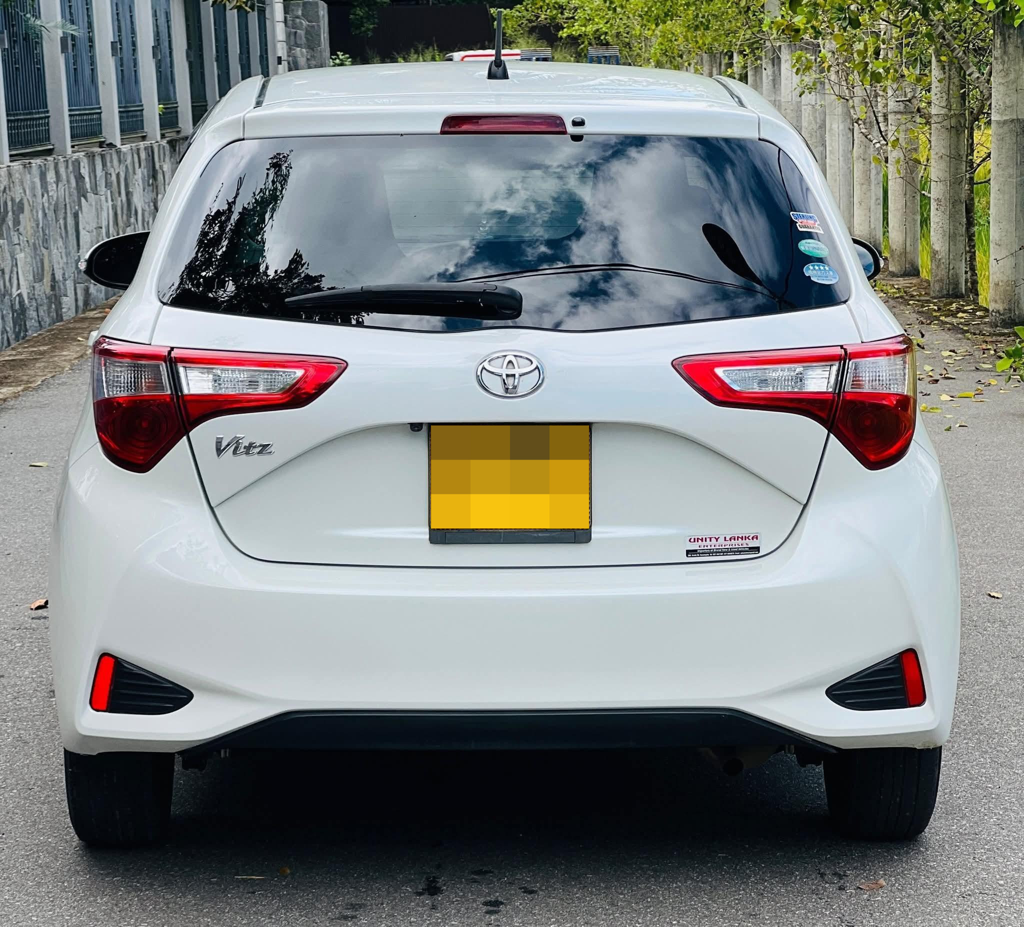 Toyota Vitz 2017 - Used Car sale in Sri Lanka - patpat.lk