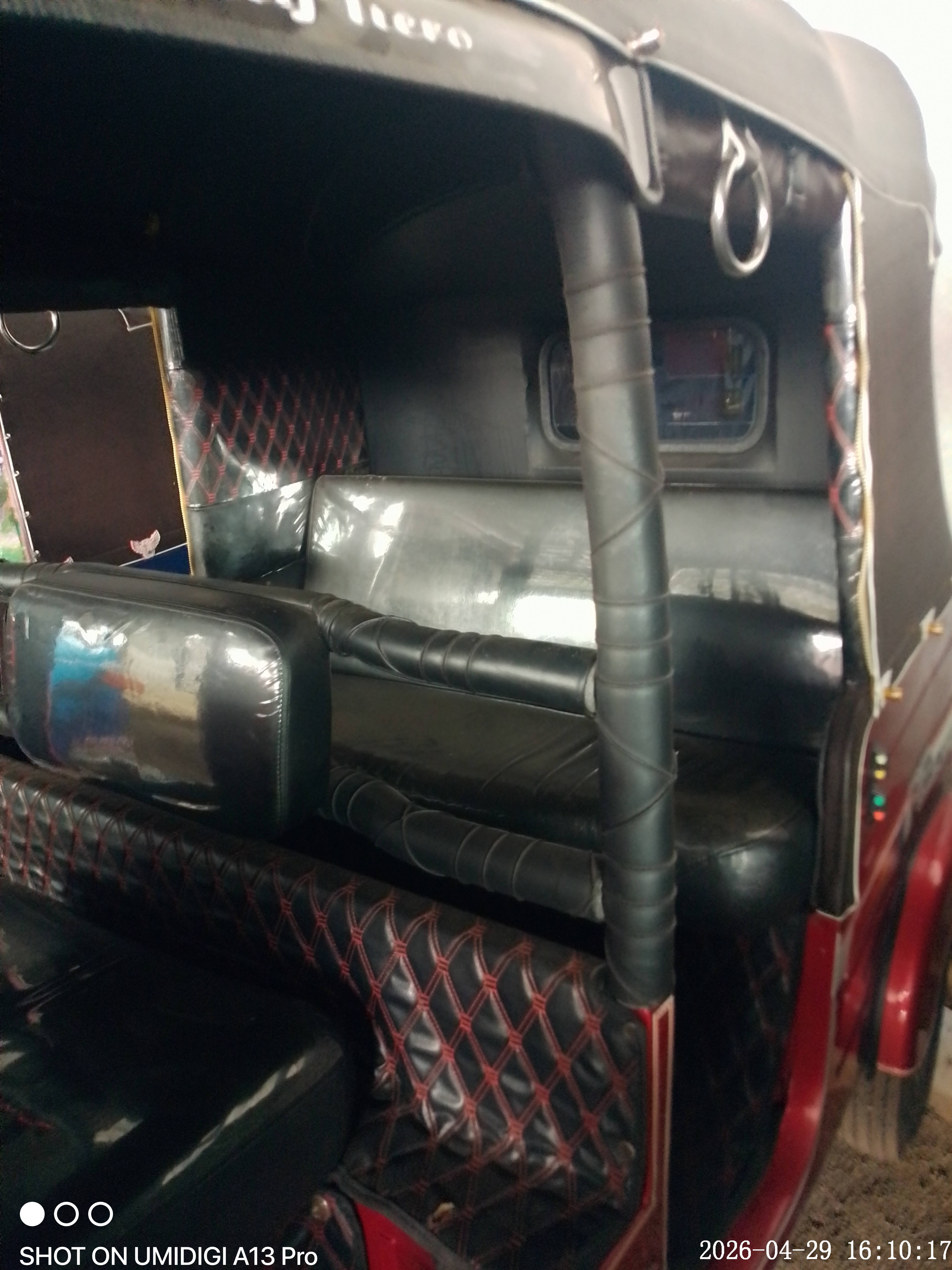 Bajaj Three Wheel 2004 - பயன்படுத்தப்பட்டது முச்சக்கர வண்டி sale in Sri Lanka - patpat.lk
