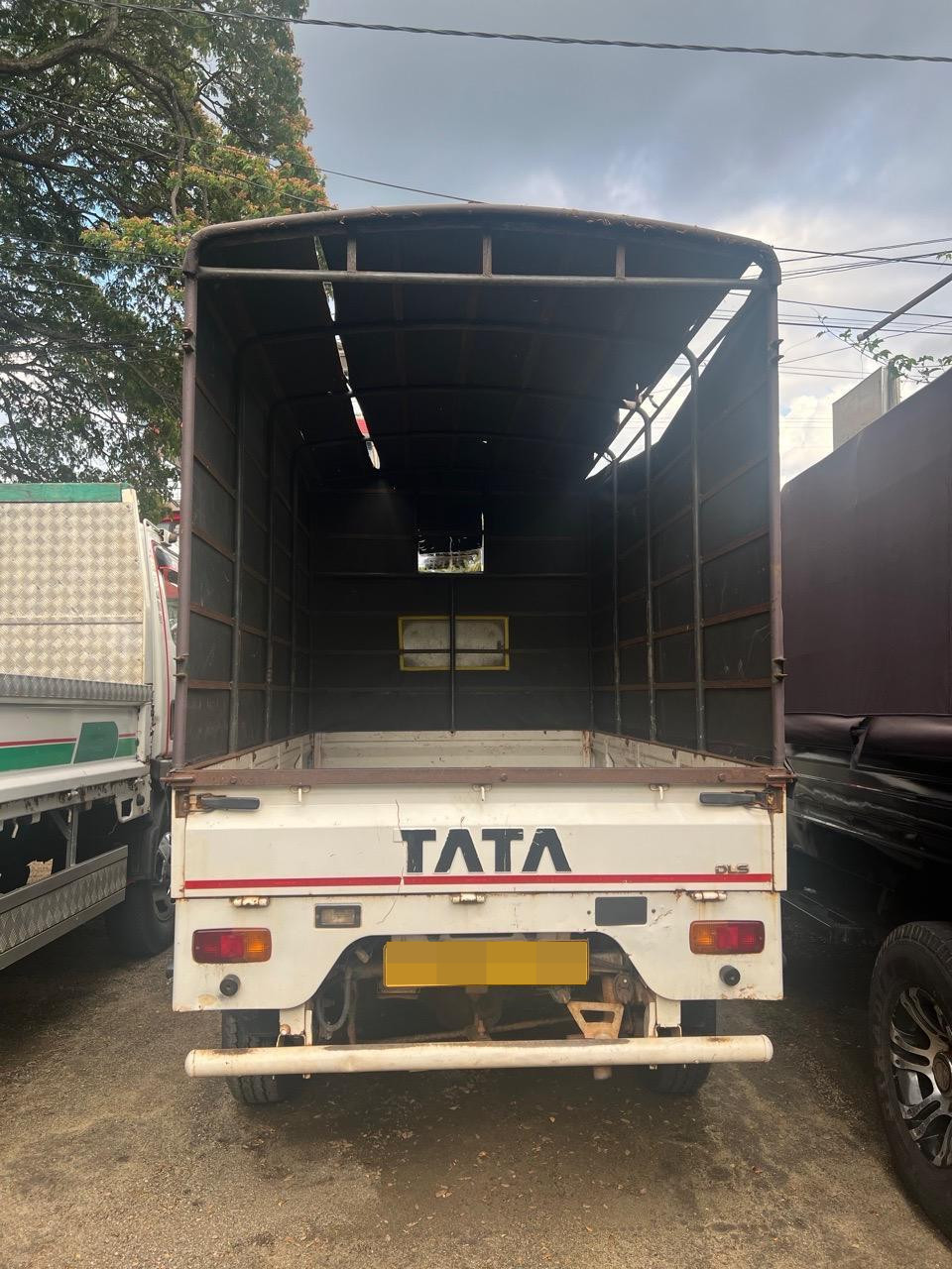 Tata Super Ace 2015 - භාවිතා කරන ලද ට්‍රක් රථය sale in Sri Lanka - patpat.lk