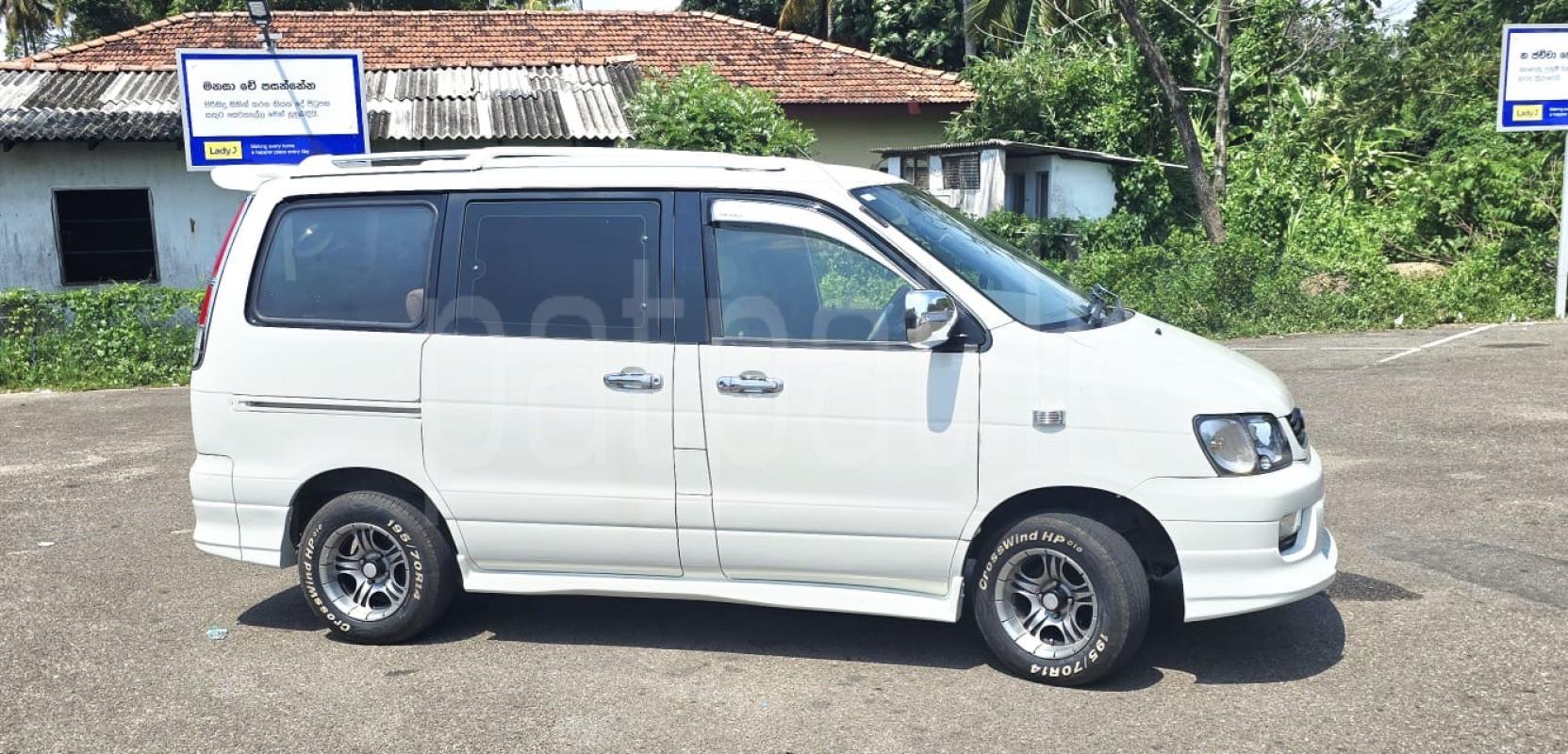 Toyota Noah 1998 - Used Van sale in Sri Lanka - patpat.lk