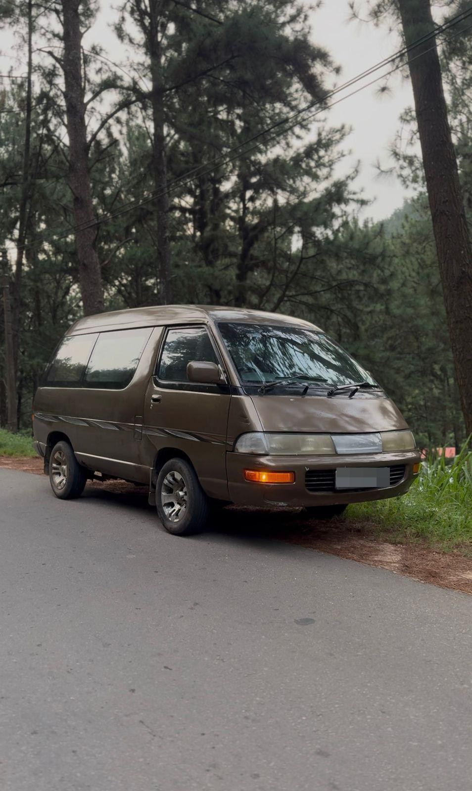 Toyota TownAce 1995 - பயன்படுத்தப்பட்டது வேன் sale in Sri Lanka - patpat.lk