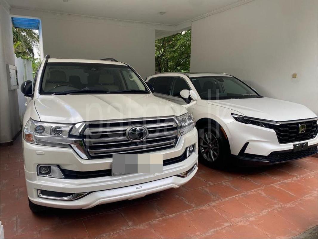 Advertisement image 6