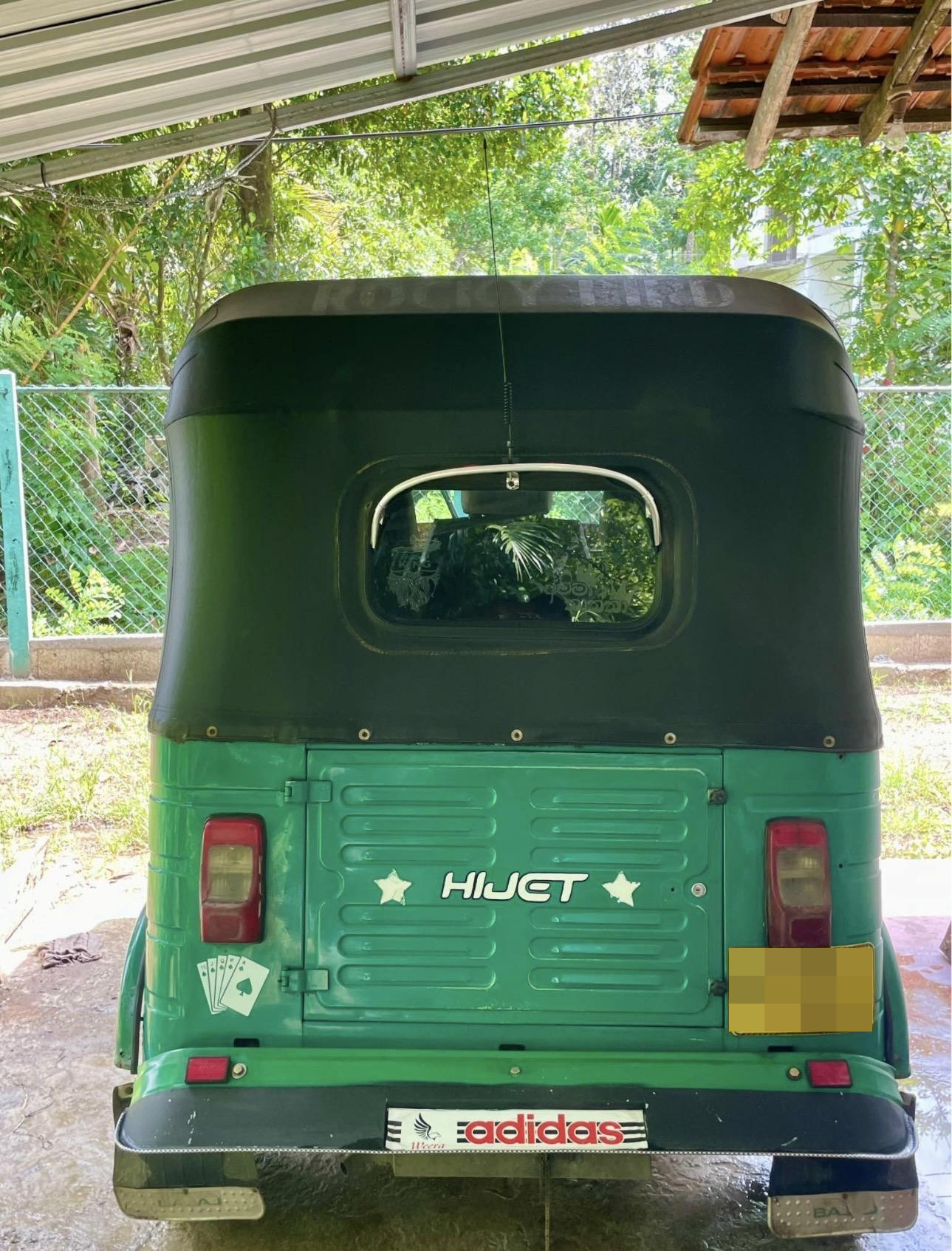 Bajaj 4 stroke 2015 - பயன்படுத்தப்பட்டது முச்சக்கர வண்டி sale in Sri Lanka - patpat.lk