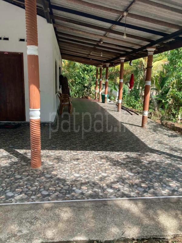 House for Sale in Weeraketiya