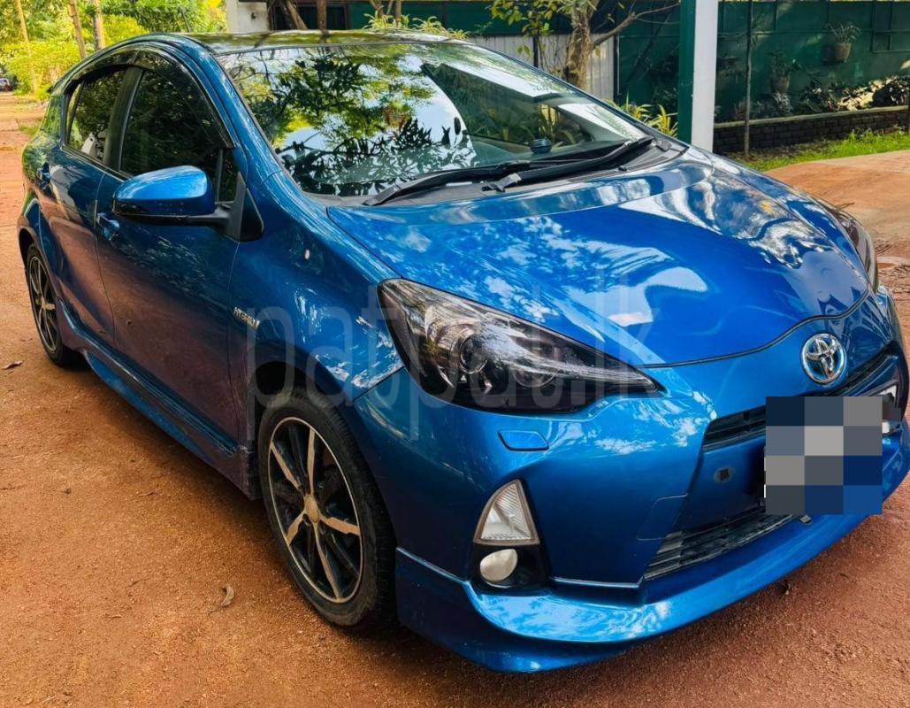 Toyota Aqua 2013 - Used Car sale in Sri Lanka - patpat.lk