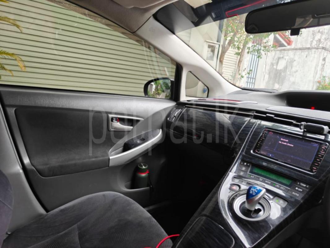 Toyota Prius 2009 - Used Car sale in Sri Lanka - patpat.lk