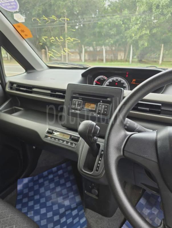 Advertisement image 6