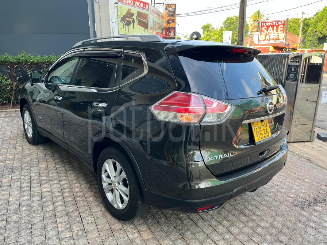 Advertisement image 3