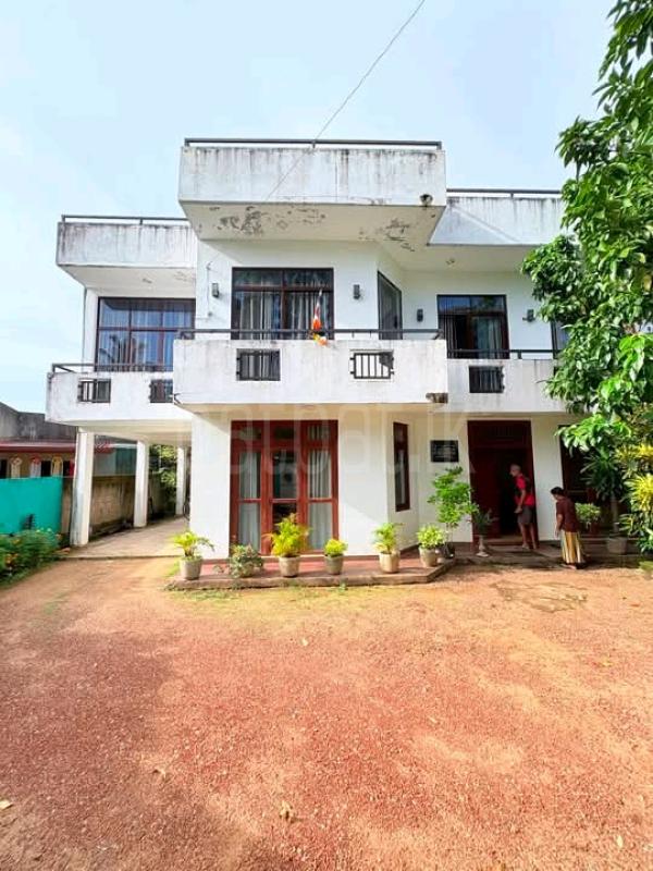 House for Sale in Koswatta