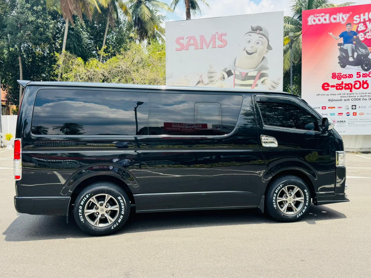 Toyota Hiace 2015 - Used Van sale in Sri Lanka - patpat.lk