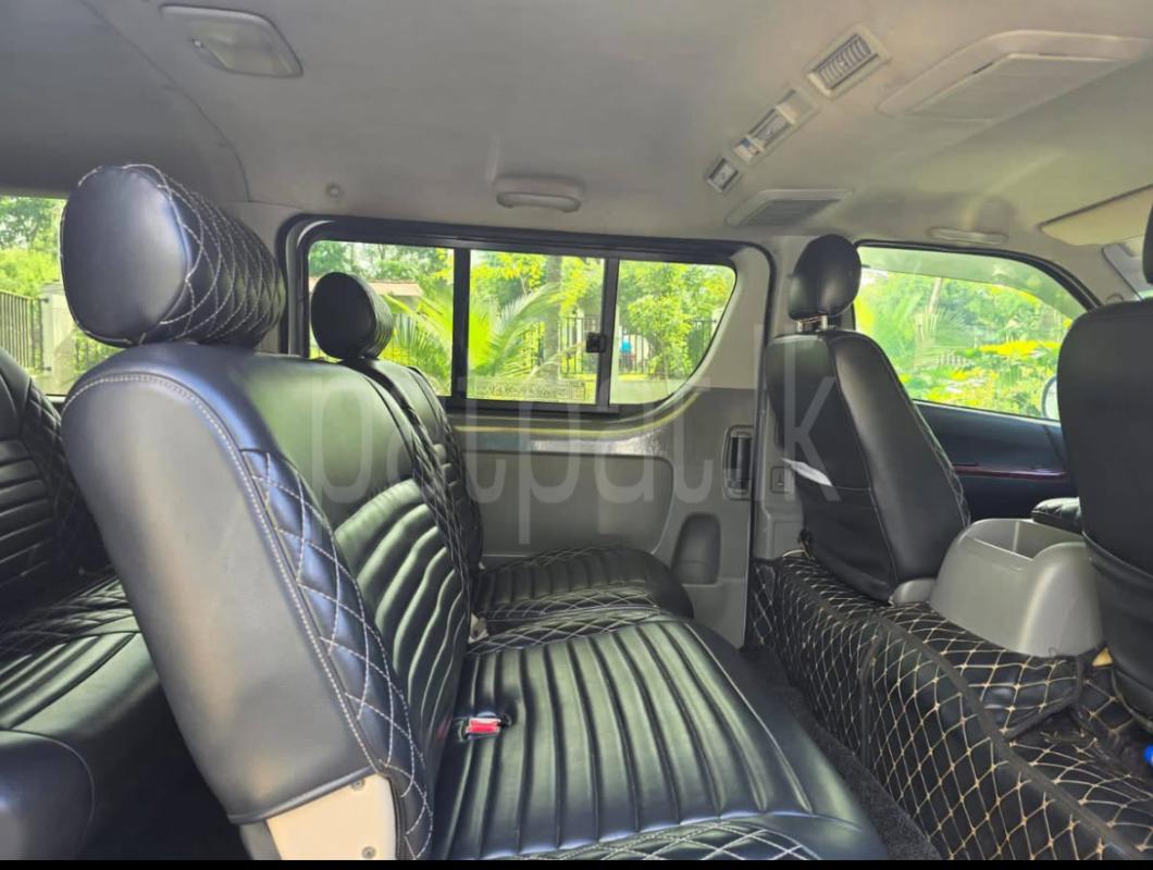Toyota Hiace 2012 - பயன்படுத்தப்பட்டது வேன் sale in Sri Lanka - patpat.lk