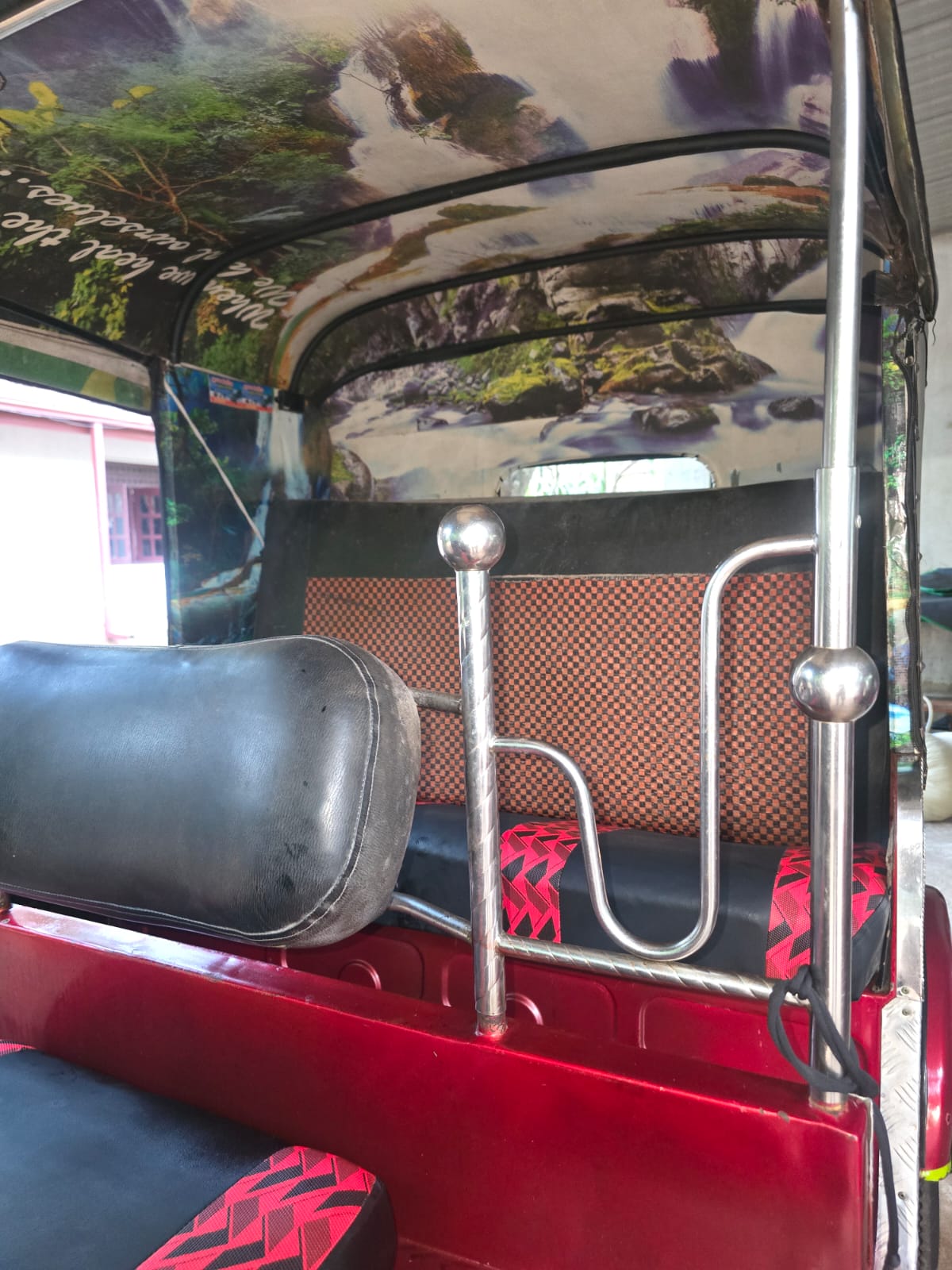 Bajaj Three Wheel 2011 - Used Three wheeler sale in Sri Lanka - patpat.lk