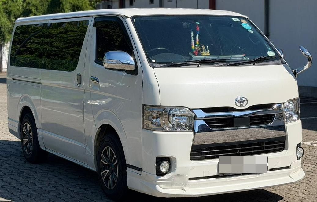 Toyota Hiace 2016 - Used Van sale in Sri Lanka - patpat.lk