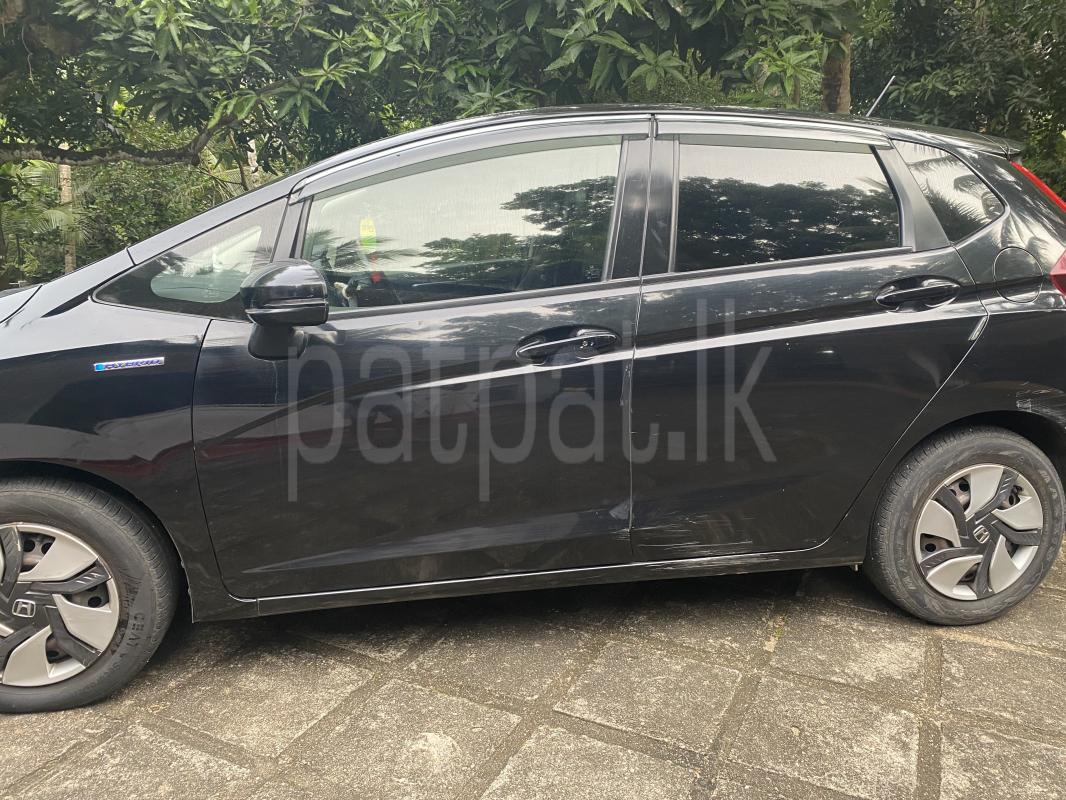 Honda Fit 2014 - பயன்படுத்தப்பட்டது கார் sale in Sri Lanka - patpat.lk