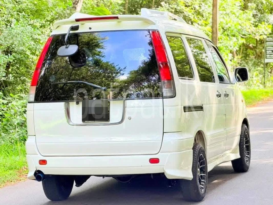 Toyota LiteAce 1999 - பயன்படுத்தப்பட்டது வேன் sale in Sri Lanka - patpat.lk