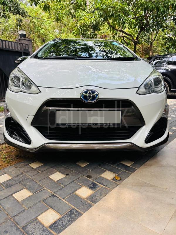 Toyota Aqua 2015 - Used Car sale in Sri Lanka - patpat.lk