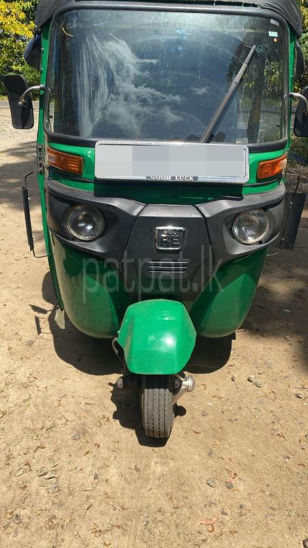Bajaj 4 stroke 2015 - பயன்படுத்தப்பட்டது முச்சக்கர வண்டி sale in Sri Lanka - patpat.lk