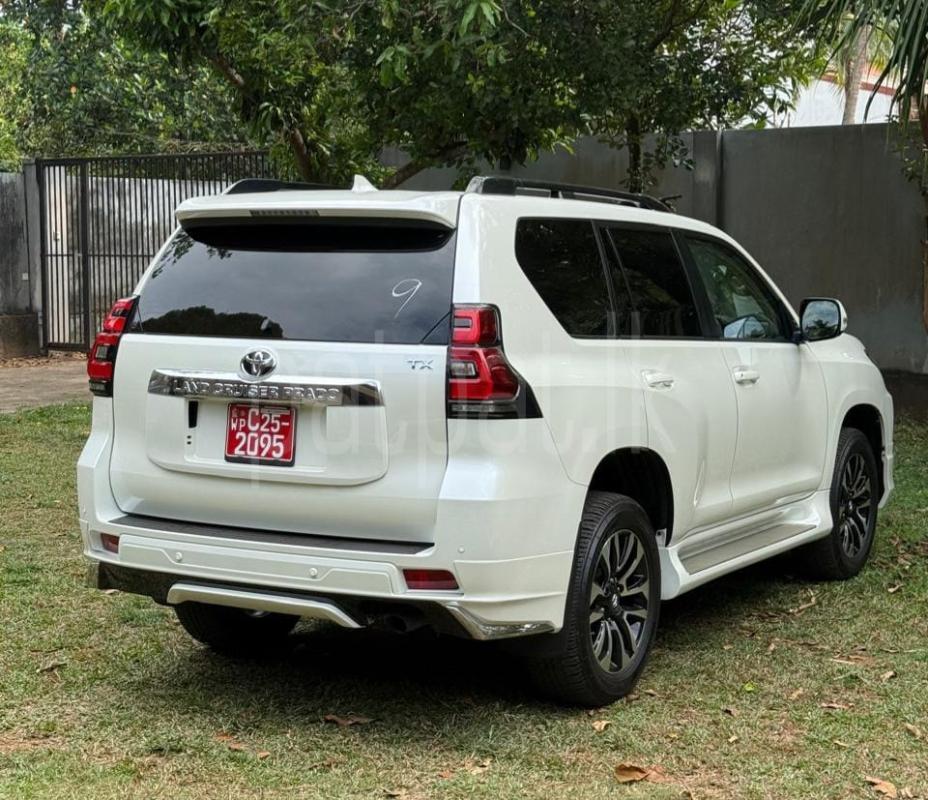 Advertisement image 6