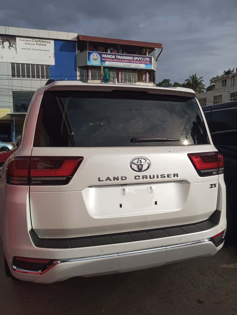 Toyota Land Cruiser 2025 - Brand New SUV sale in Sri Lanka - patpat.lk