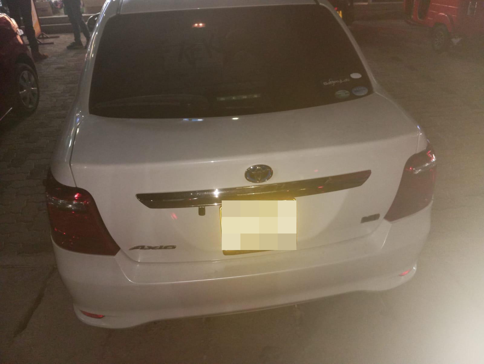 Toyota Axio 2016 - பயன்படுத்தப்பட்டது கார் sale in Sri Lanka - patpat.lk