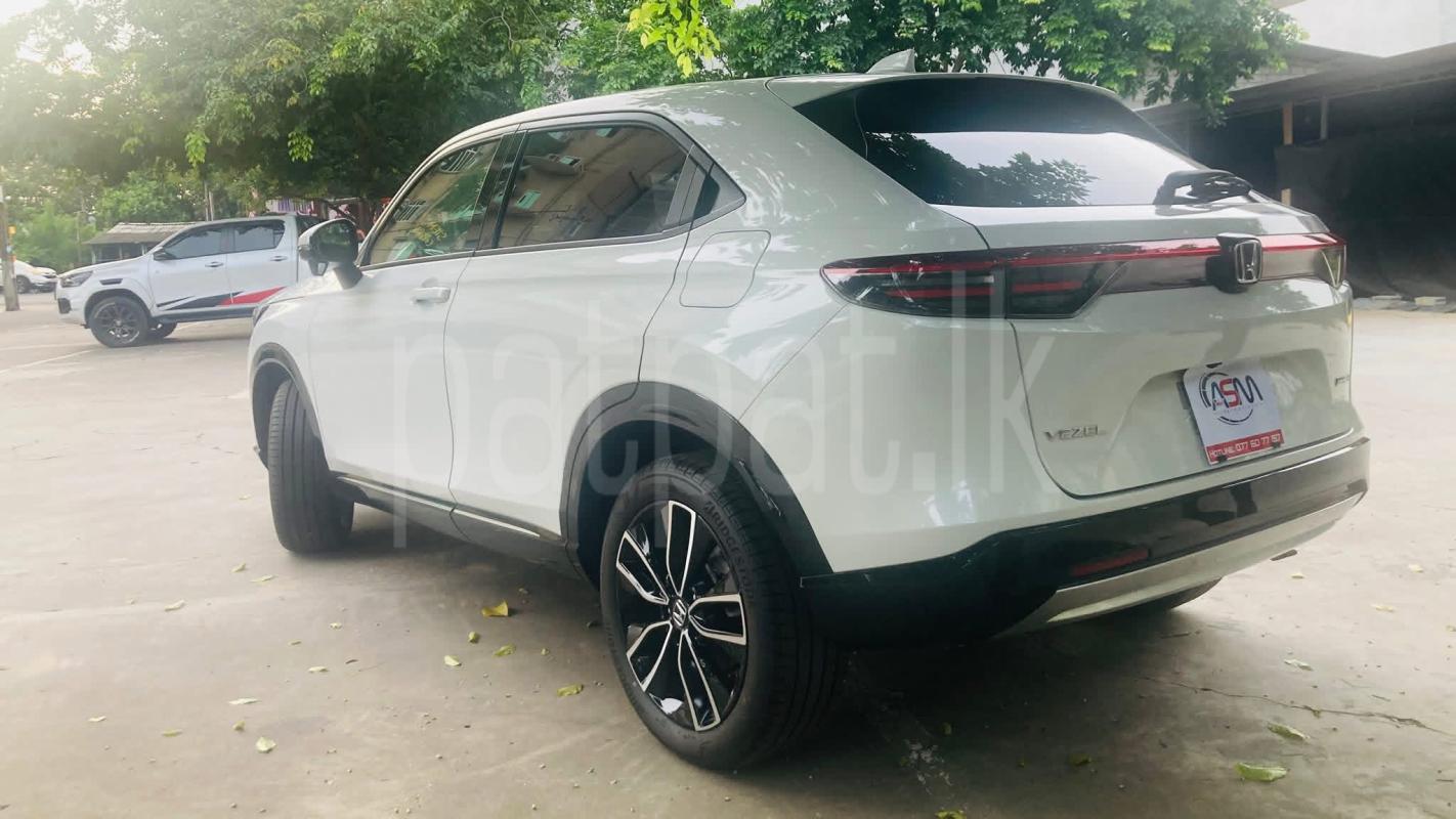 Advertisement image 6