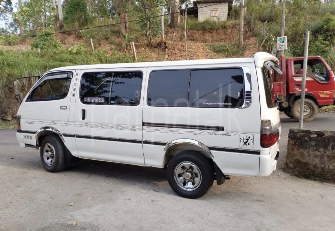 Toyota Hiace 2000 - பயன்படுத்தப்பட்டது வேன் sale in Sri Lanka - patpat.lk