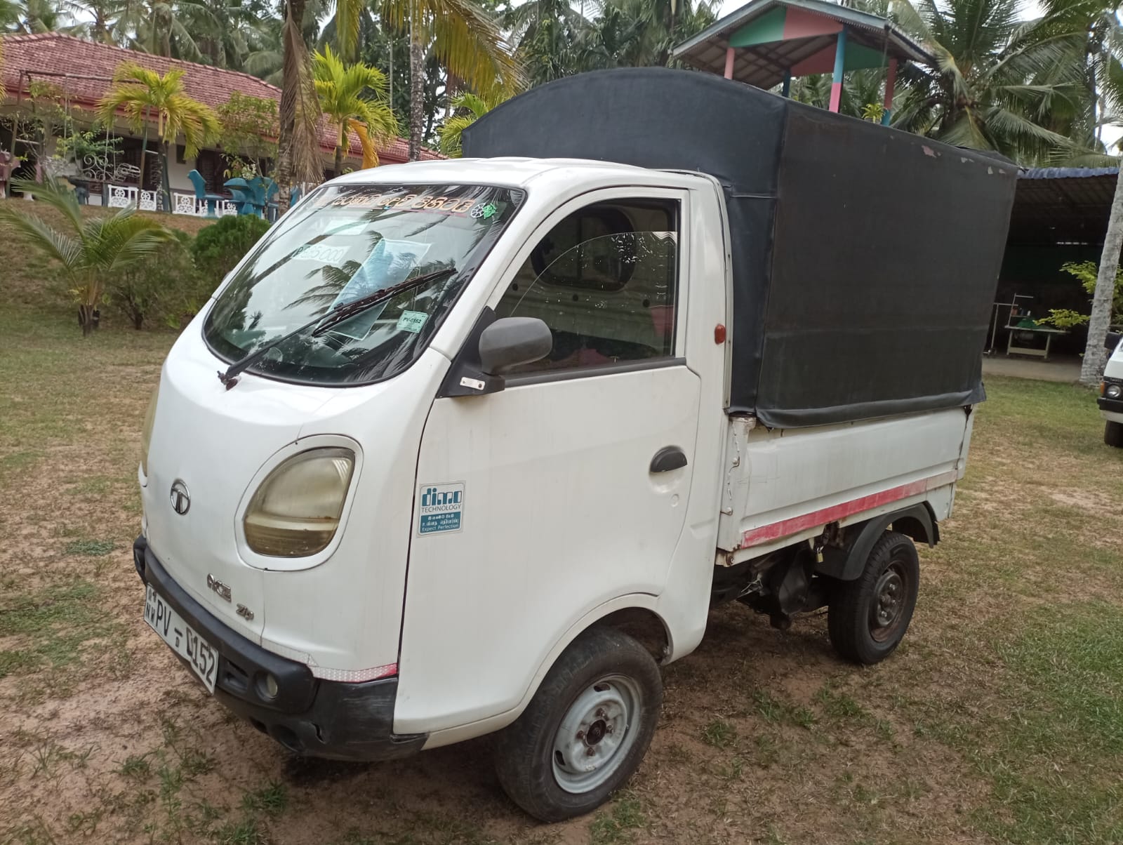 Tata Nano 2013 - பயன்படுத்தப்பட்டது டிரக் sale in Sri Lanka - patpat.lk