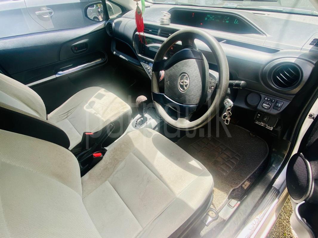 Toyota Aqua 2013 - பயன்படுத்தப்பட்டது கார் sale in Sri Lanka - patpat.lk