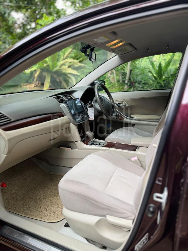 Toyota Premio 2011 - பயன்படுத்தப்பட்டது கார் sale in Sri Lanka - patpat.lk