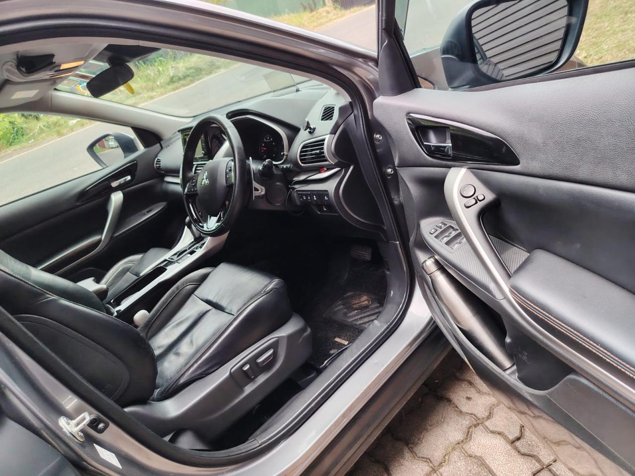 Mitsubishi Eclipse 2020 - பயன்படுத்தப்பட்டது SUV sale in Sri Lanka - patpat.lk