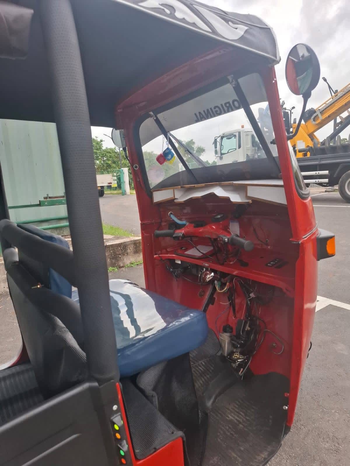 Bajaj Three Wheel 2004 - Used Three wheeler sale in Sri Lanka - patpat.lk