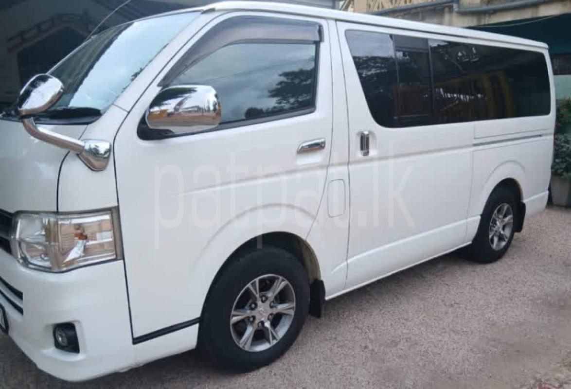 Toyota Hiace 2011 - பயன்படுத்தப்பட்டது வேன் sale in Sri Lanka - patpat.lk