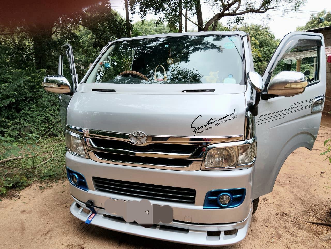 Toyota Super GL 2007 - பயன்படுத்தப்பட்டது வேன் sale in Sri Lanka - patpat.lk