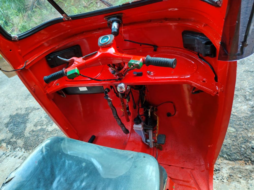 Bajaj 2 stroke 2003 - භාවිතා කරන ලද ත්‍රිරෝද රථය sale in Sri Lanka - patpat.lk