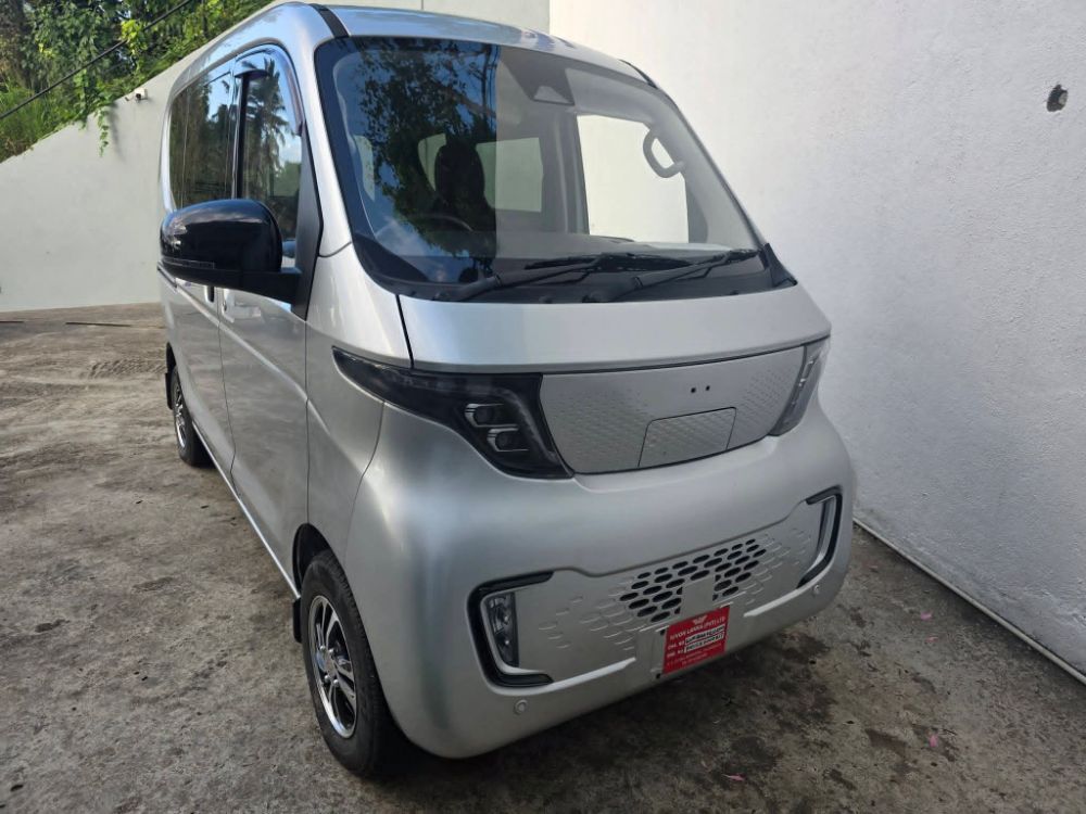 Wuling Almaz 2025 ads-image-1