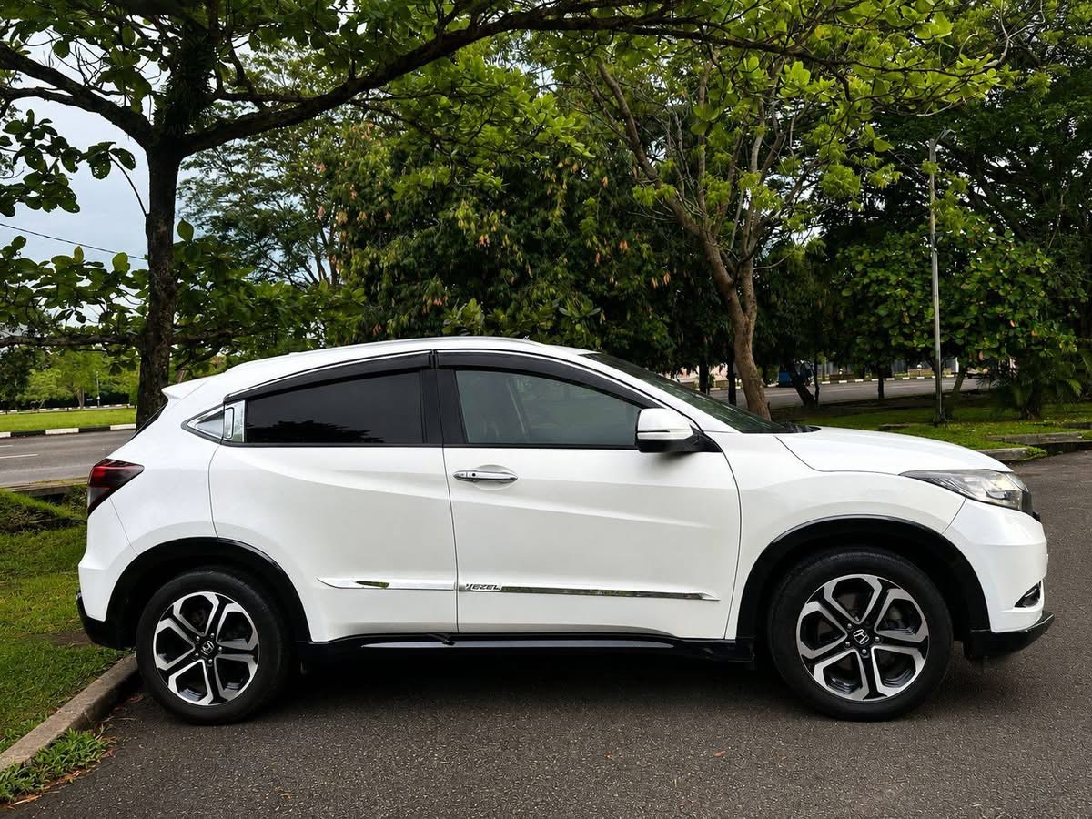 Honda Vezel 2015 - பயன்படுத்தப்பட்டது SUV sale in Sri Lanka - patpat.lk