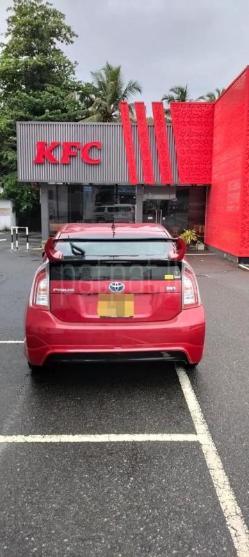Toyota Prius 2015 - பயன்படுத்தப்பட்டது கார் sale in Sri Lanka - patpat.lk