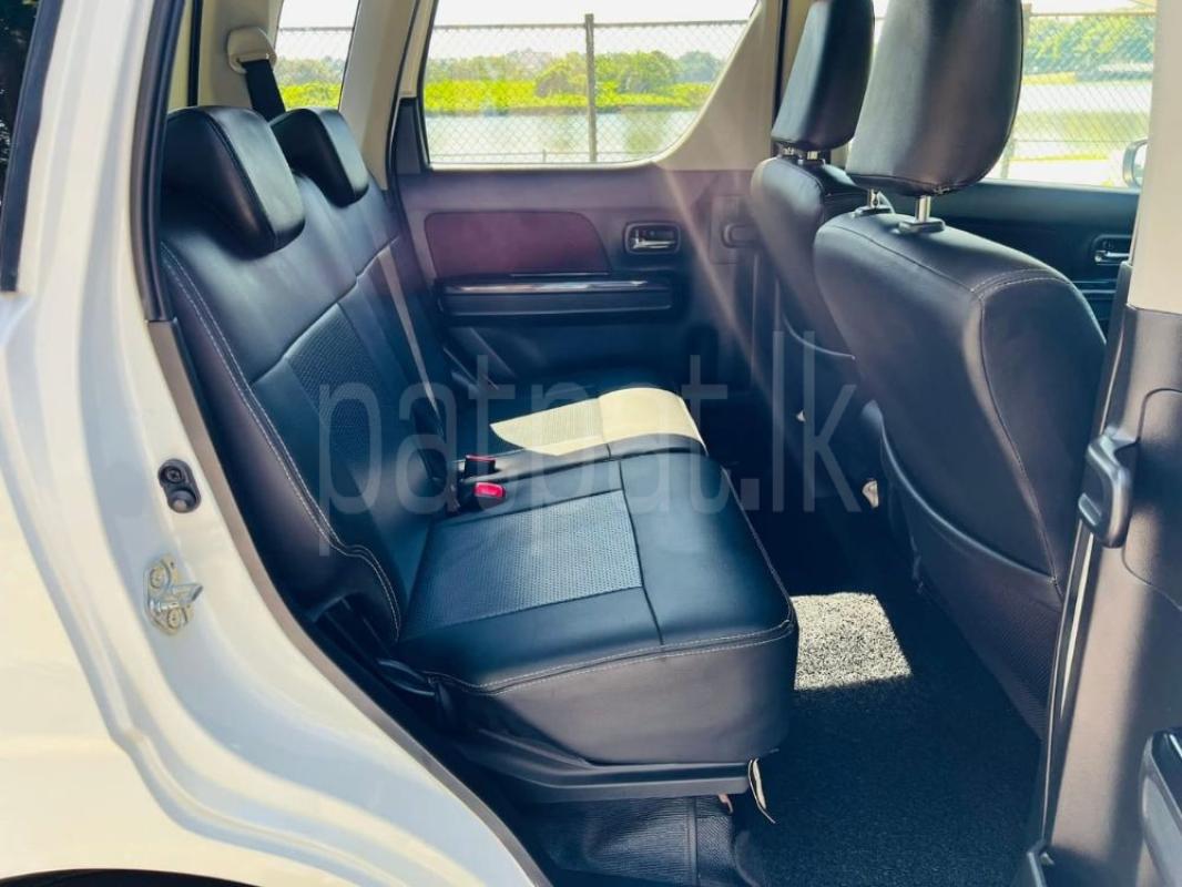 Advertisement image 6