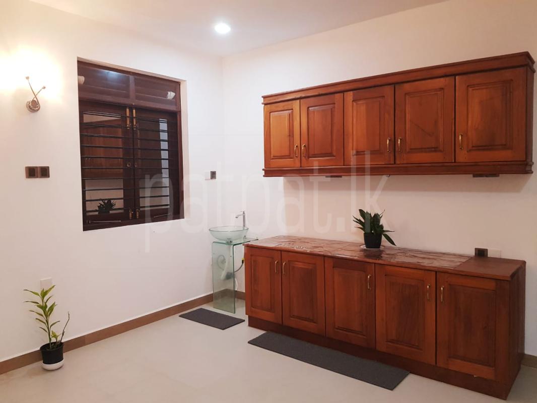 Furnished Apartment for Rent in Mount Lavinia ads-image-1