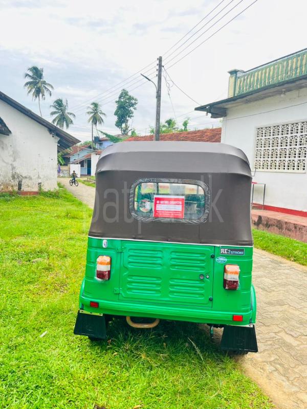 Bajaj 2 stroke 2006 - பயன்படுத்தப்பட்டது முச்சக்கர வண்டி sale in Sri Lanka - patpat.lk