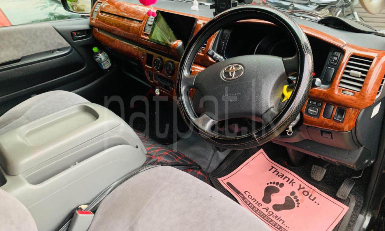 Toyota Hiace 2012 - பயன்படுத்தப்பட்டது வேன் sale in Sri Lanka - patpat.lk