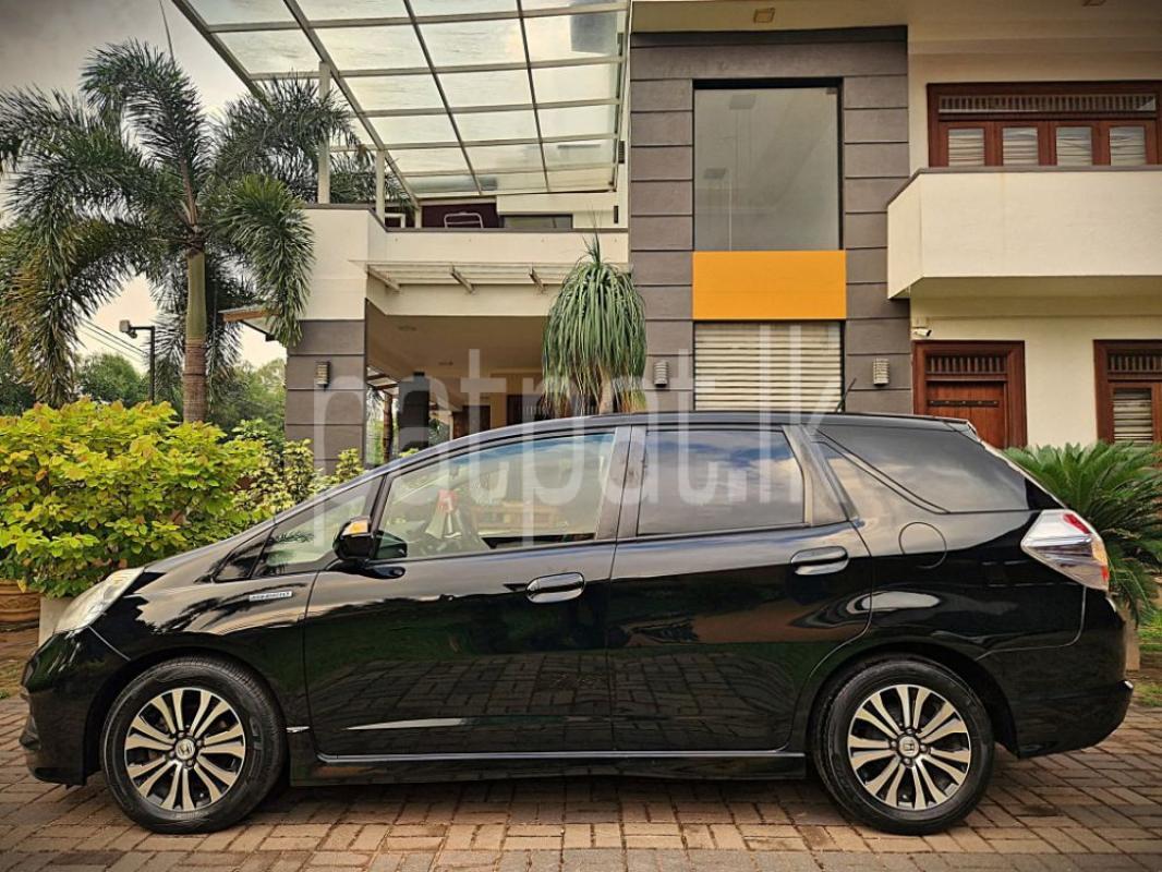 Advertisement image 4