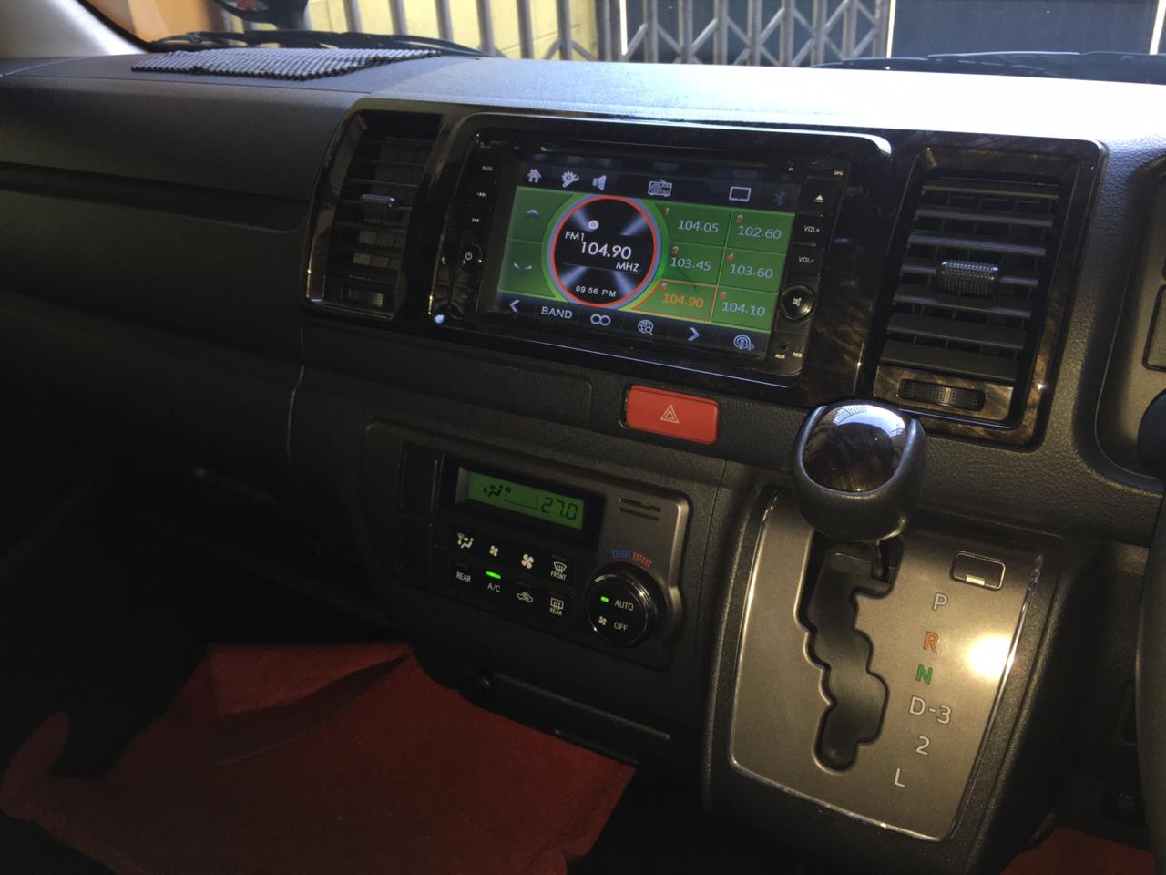 Toyota Hiace 2015 - Used Van sale in Sri Lanka - patpat.lk