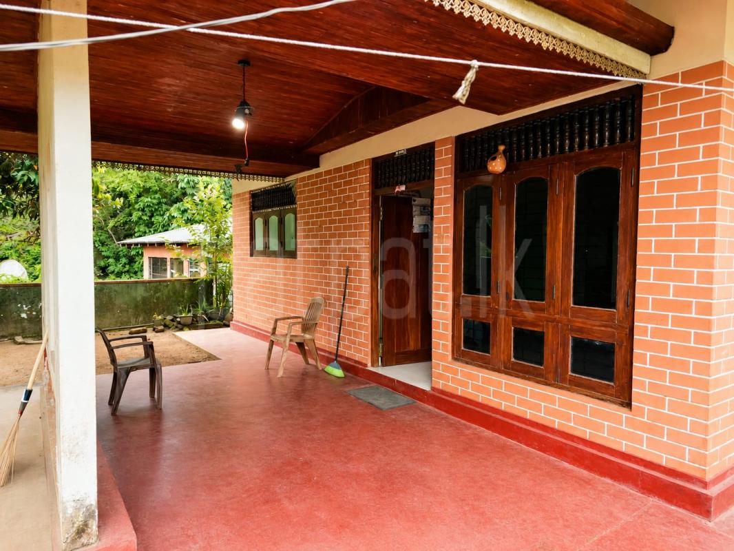 House for Sale in Kiriella