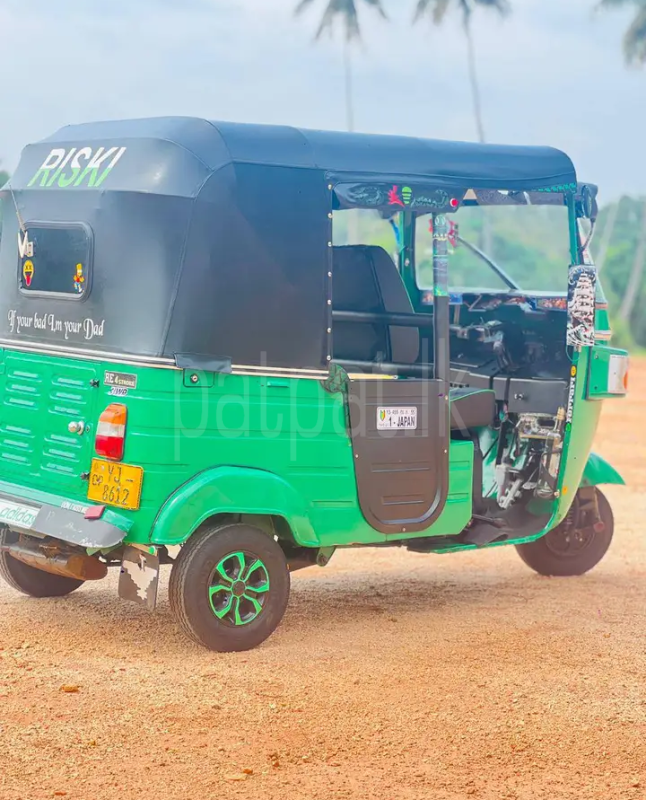 Advertisement image 6