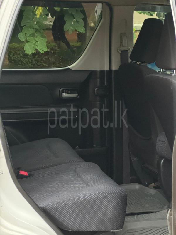 Advertisement image 6