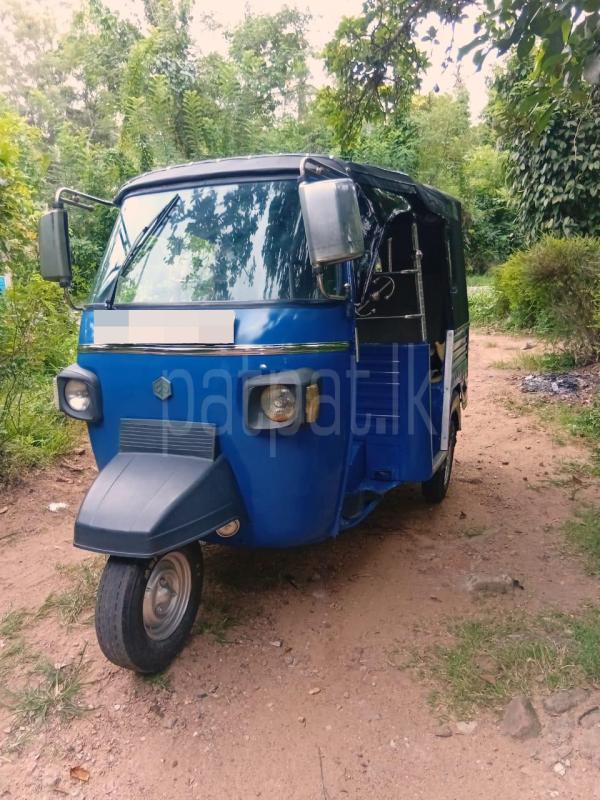 Piaggio Three Wheel 2011 - Used Three wheeler sale in Sri Lanka - patpat.lk